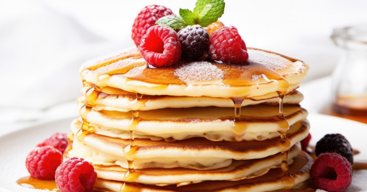 Colazione ricca e saziante con i pancake proteici senza glutine e lattosio