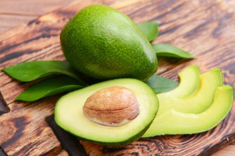 Avocado: una coccola naturale per la tua pelle 