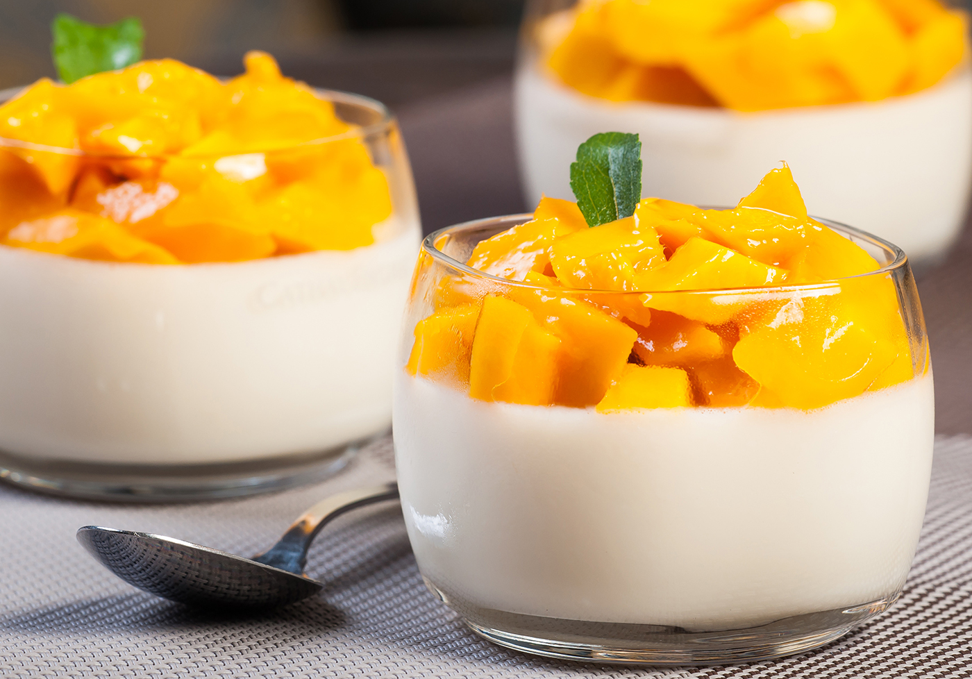 Mousse di <b>mango</b> e yogurt.