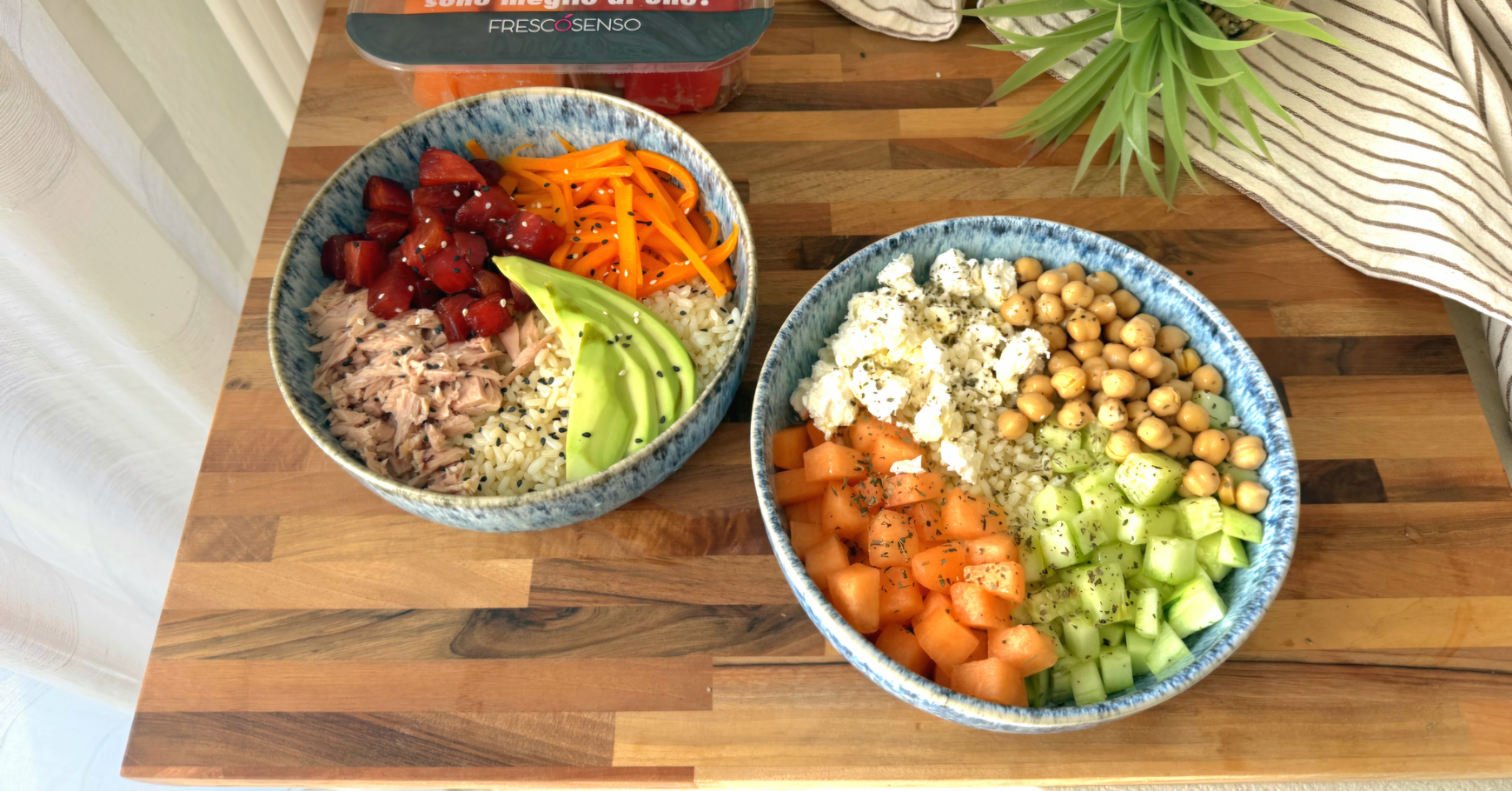 Poke bowl estive con frutta fresca